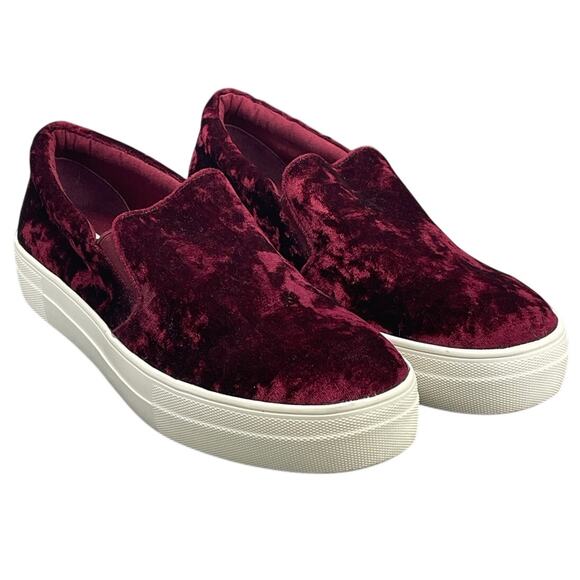Steve Madden Gema Crushed Red Velvet Platform Slip On Loafer Sneaker Women 10M - Picture 1 of 11